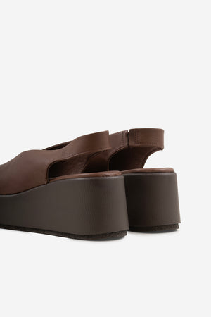 Yezzi   Kahverengi   Hakiki Deri Dolgu Topuk Kadın Sandalet