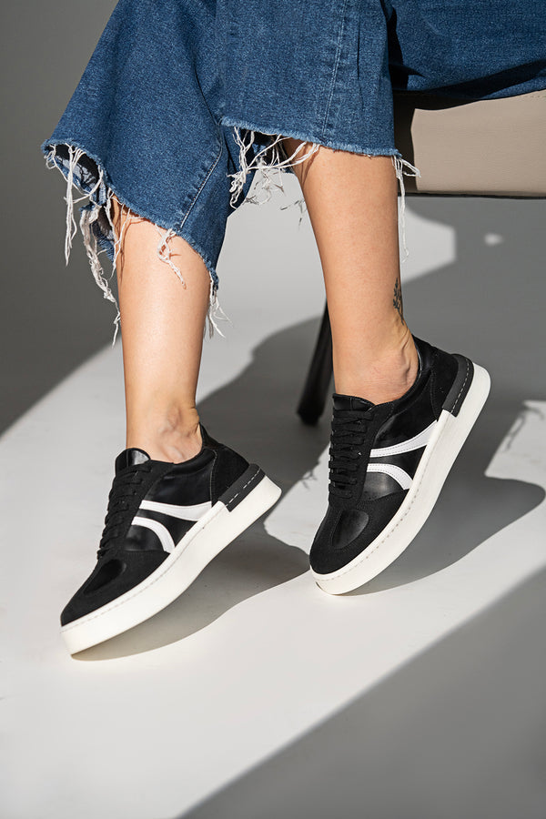 Capti Siyah Bağcık Detaylı Kadın Sneaker
