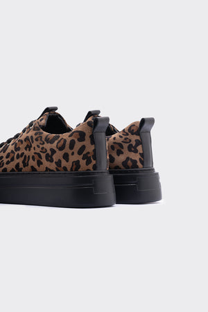 Amber  Taba Hakiki  Süet Deri Leopar Detaylı Bağcıklı Kadın Sneaker