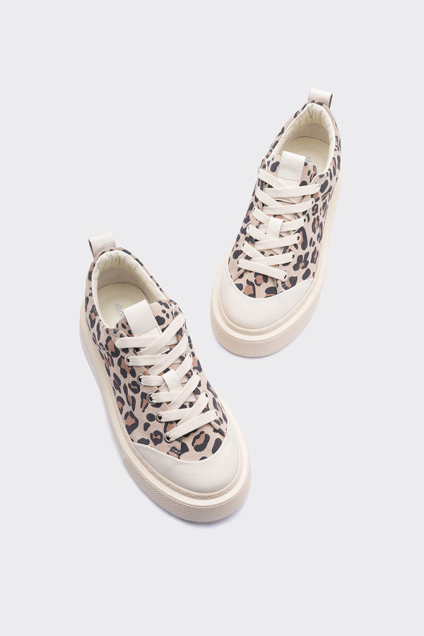 Amber  Bej  Hakiki  Süet Deri Leopar Detaylı Bağcıklı Kadın Sneaker
