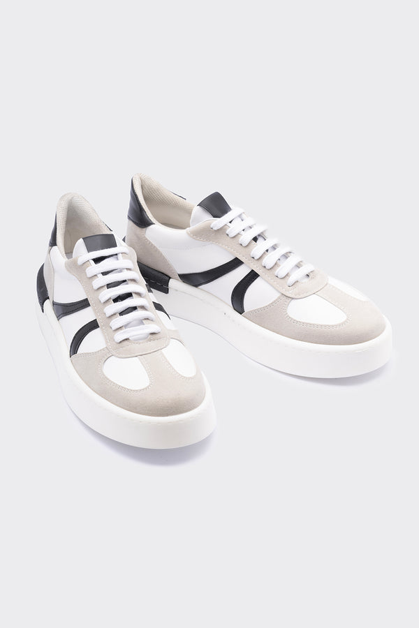 Capti Beyaz Bağcık Detaylı Kadın Sneaker