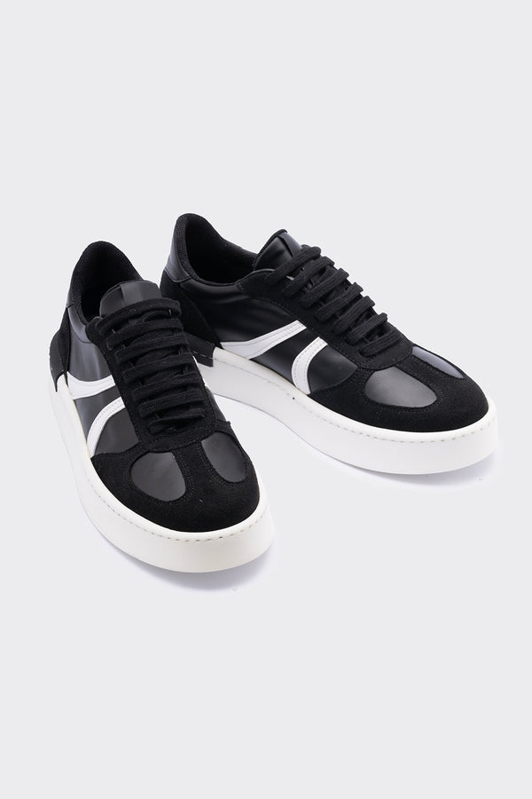 Capti Siyah Bağcık Detaylı Kadın Sneaker