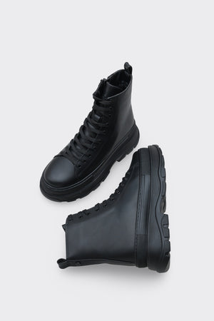 Ballas Siyah Kadın Bot